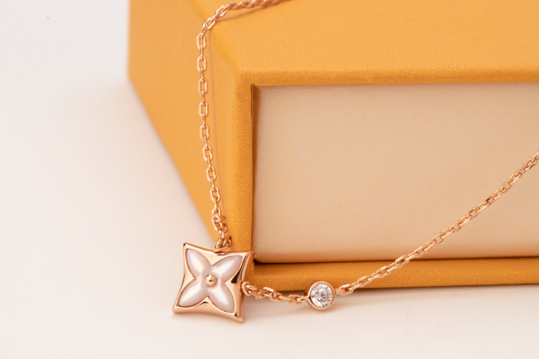 [LORA]STAR PINK MOP 1 DIAMOND PINK GOLD NECKLACE