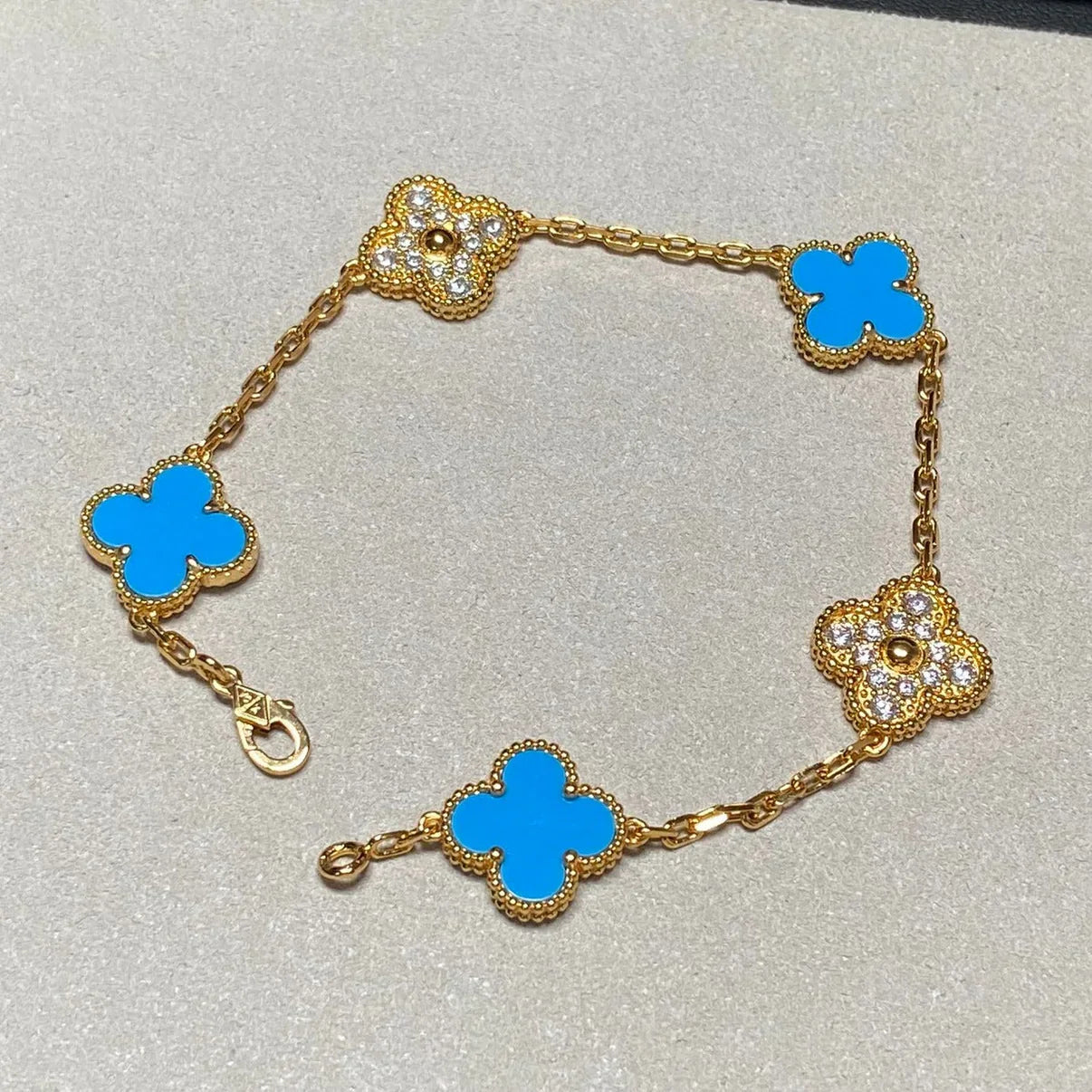 [Lora] CLOVER 5 MOTIF BLUE AGATE BRACELET COLLECTION