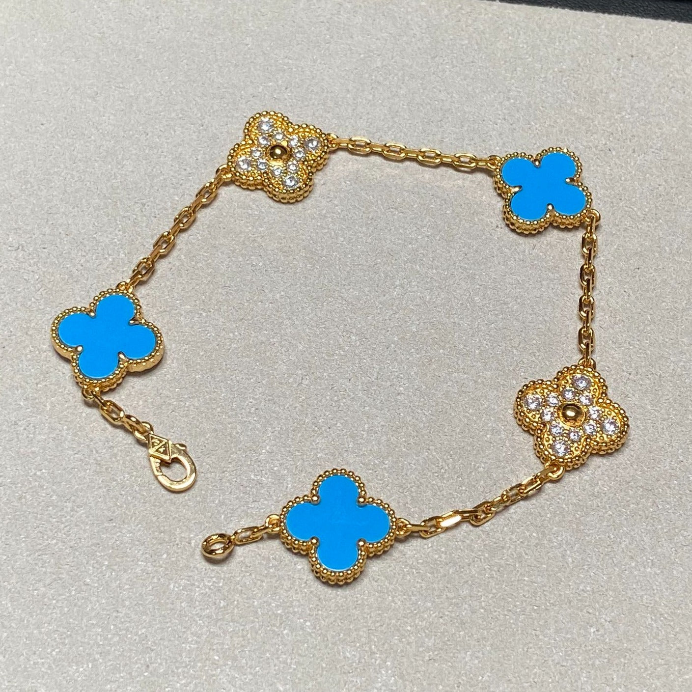 [LORA]CLOVER 5 MOTIF BLUE CHALCEDONY DIAMOND GOLD BRACELET