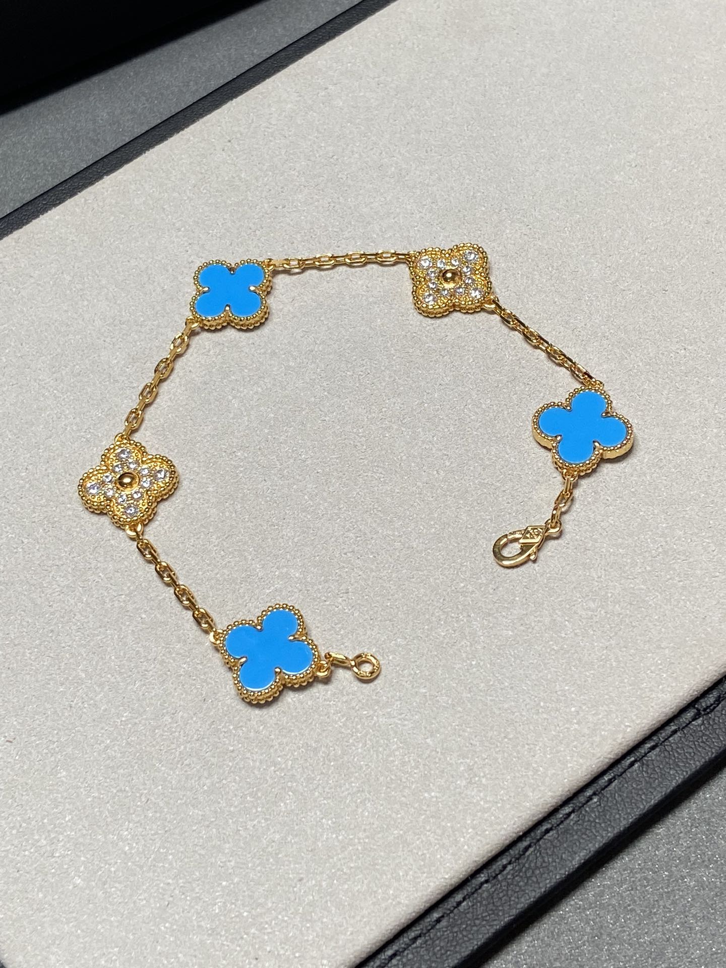 [LORA]CLOVER 5 MOTIF BLUE CHALCEDONY DIAMOND GOLD BRACELET