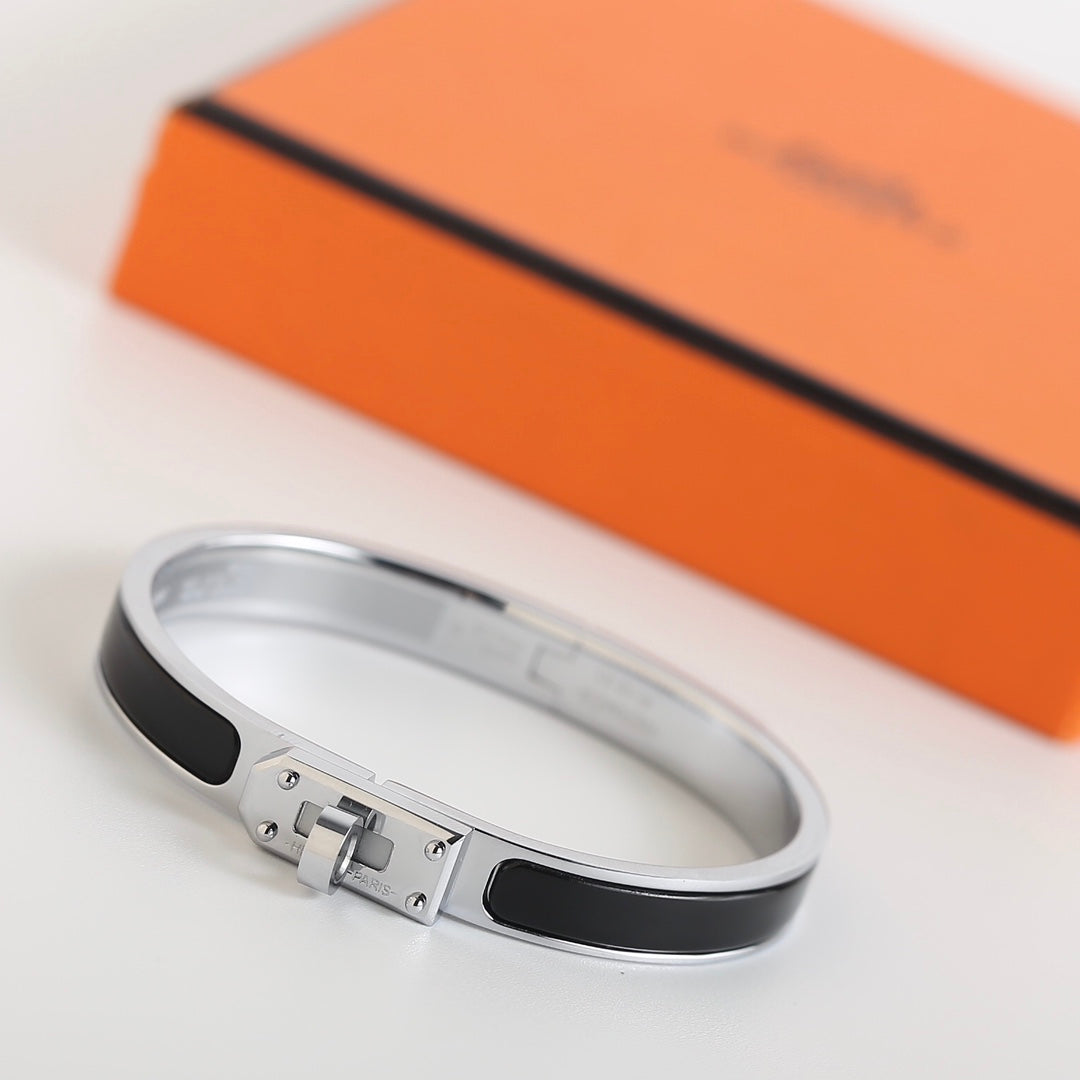 [LORA]HM KELLY BLACK BRACELET
