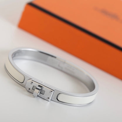 [LORA]HM KELLY WHITE BRACELET