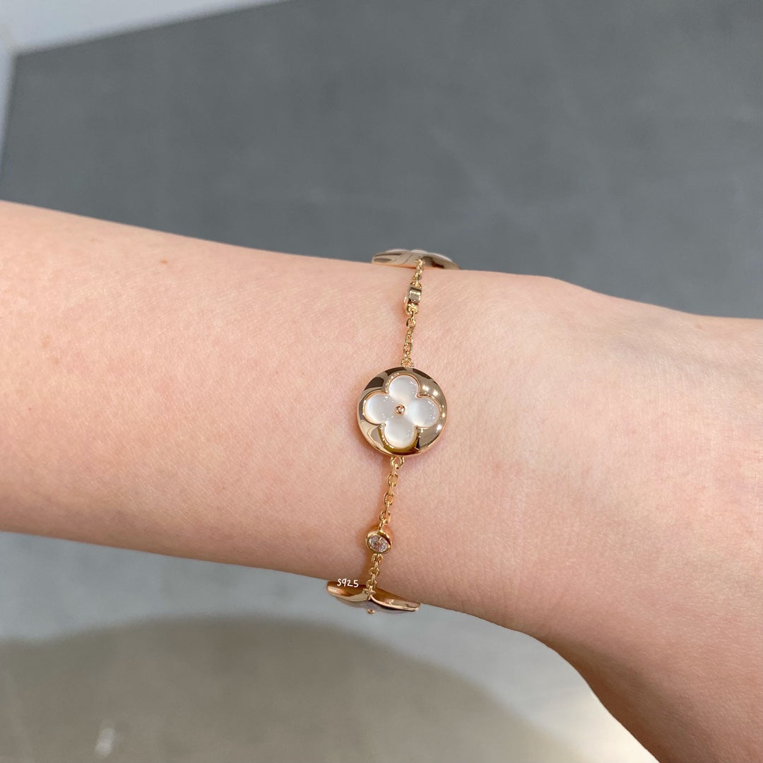 [LORA]STAR AND SUN 4 MOTIF WHITE MOP PINK GOLD BRACELET