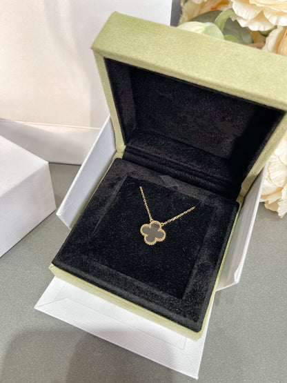 [LORA]CLOVER ROCK CRYSTAL ROSE GOLD NECKLACE