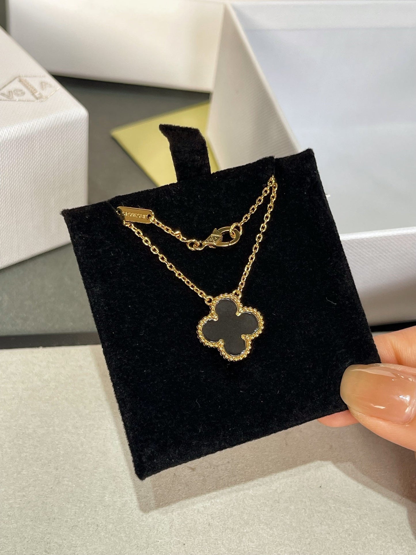 [LORA]CLOVER ROCK CRYSTAL ROSE GOLD NECKLACE