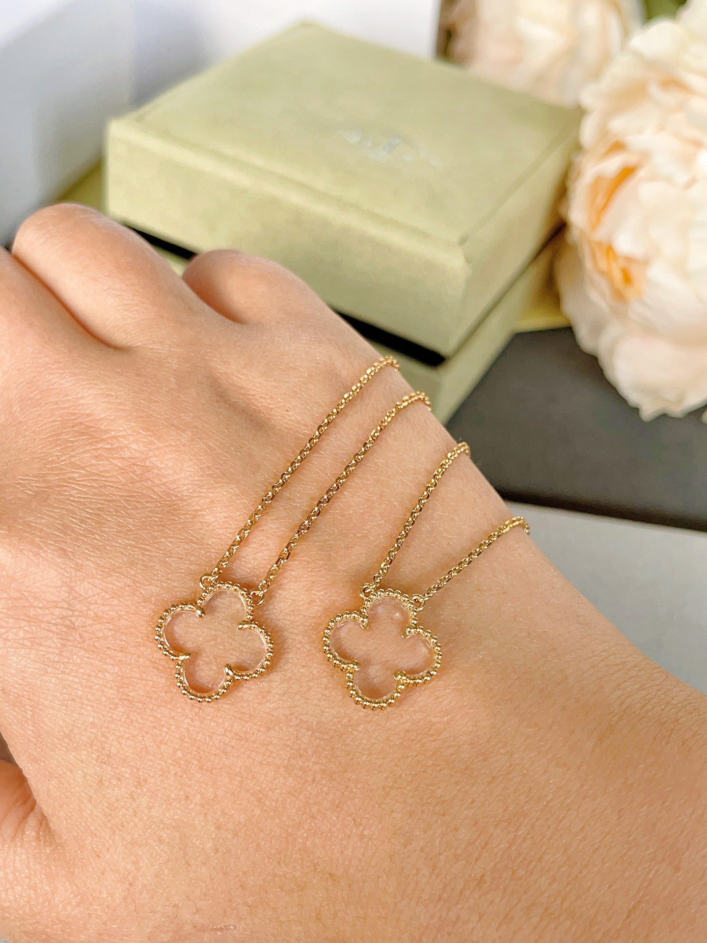 [LORA]CLOVER ROCK CRYSTAL ROSE GOLD NECKLACE