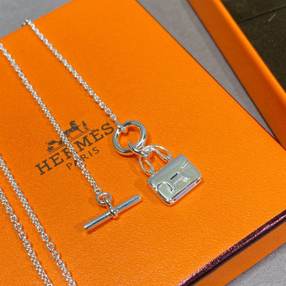 [LORA]CONSTANCE PEDANT SILVER NECKLACE