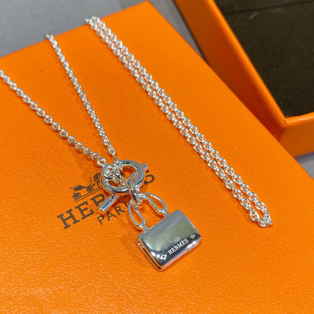 [LORA]CONSTANCE PEDANT SILVER NECKLACE