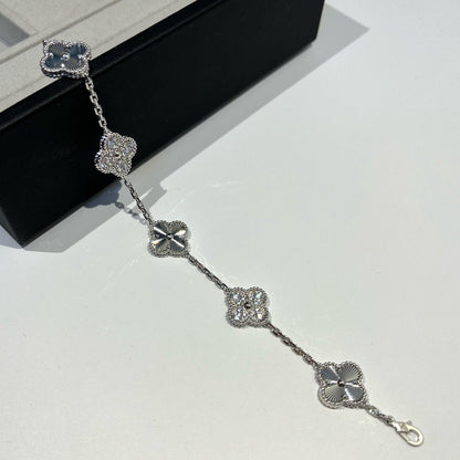 [LORA]CLOVER 5 MOTIF SILVER DIAMOND BRACELET