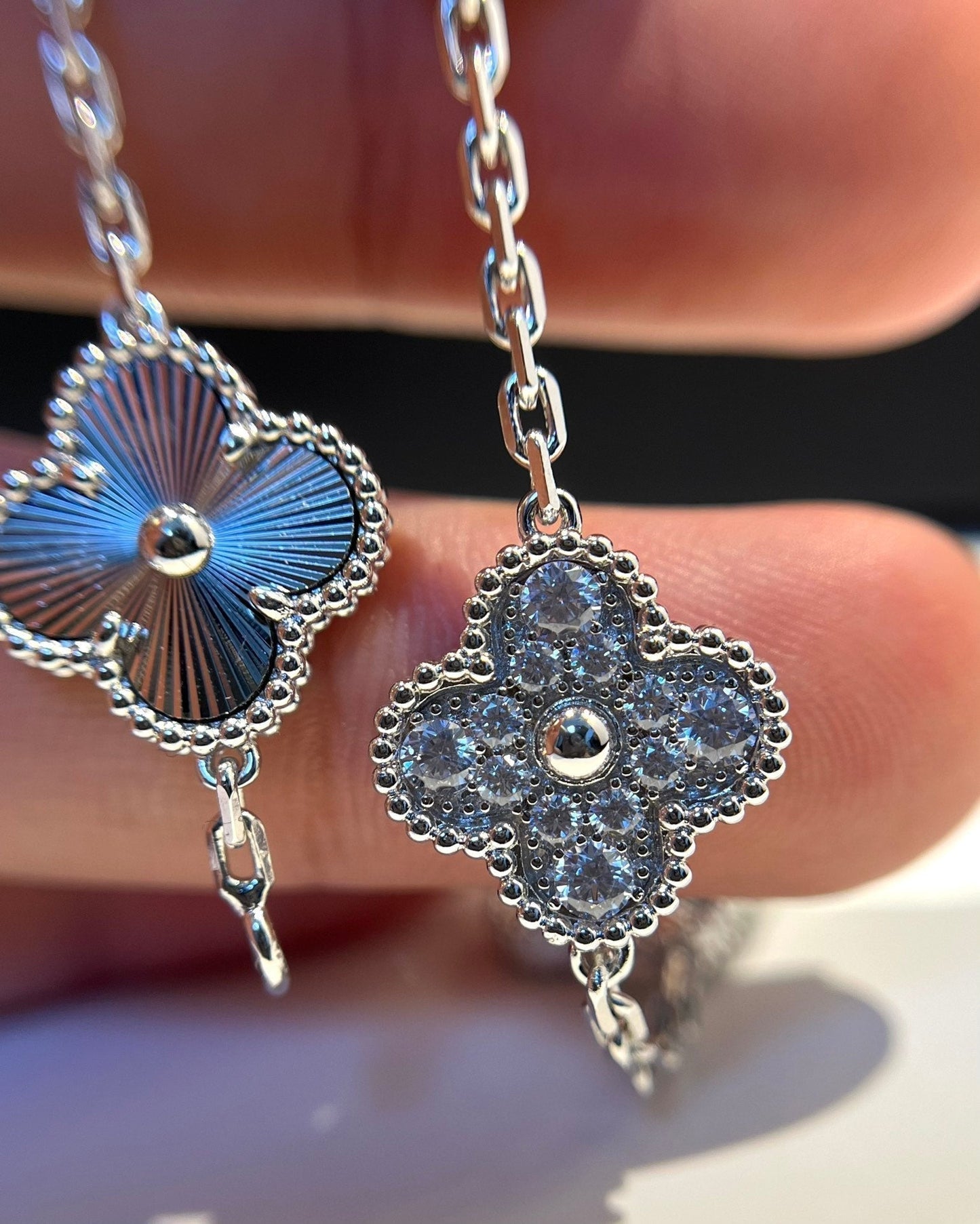 [LORA]CLOVER 5 MOTIF SILVER DIAMOND BRACELET