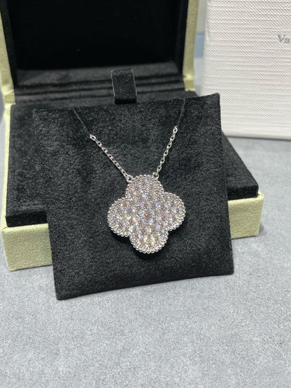 [Lora]CLOVER 25MM LARGE PENDANT DIAMOND PAVED SILVER NECKLACE