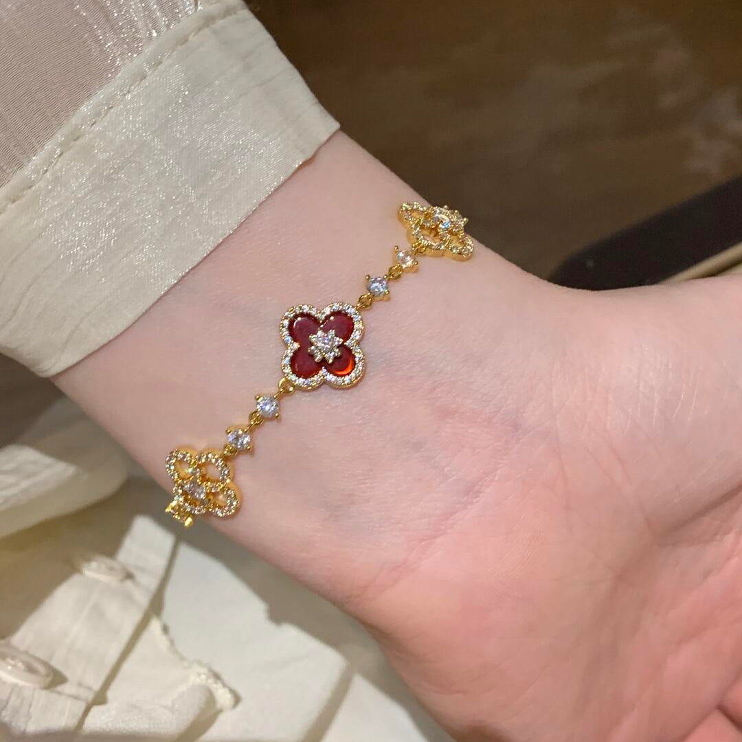 [Lora]CLOVER 5 MOTIF PINK BLUE RED WHITE BRACELET