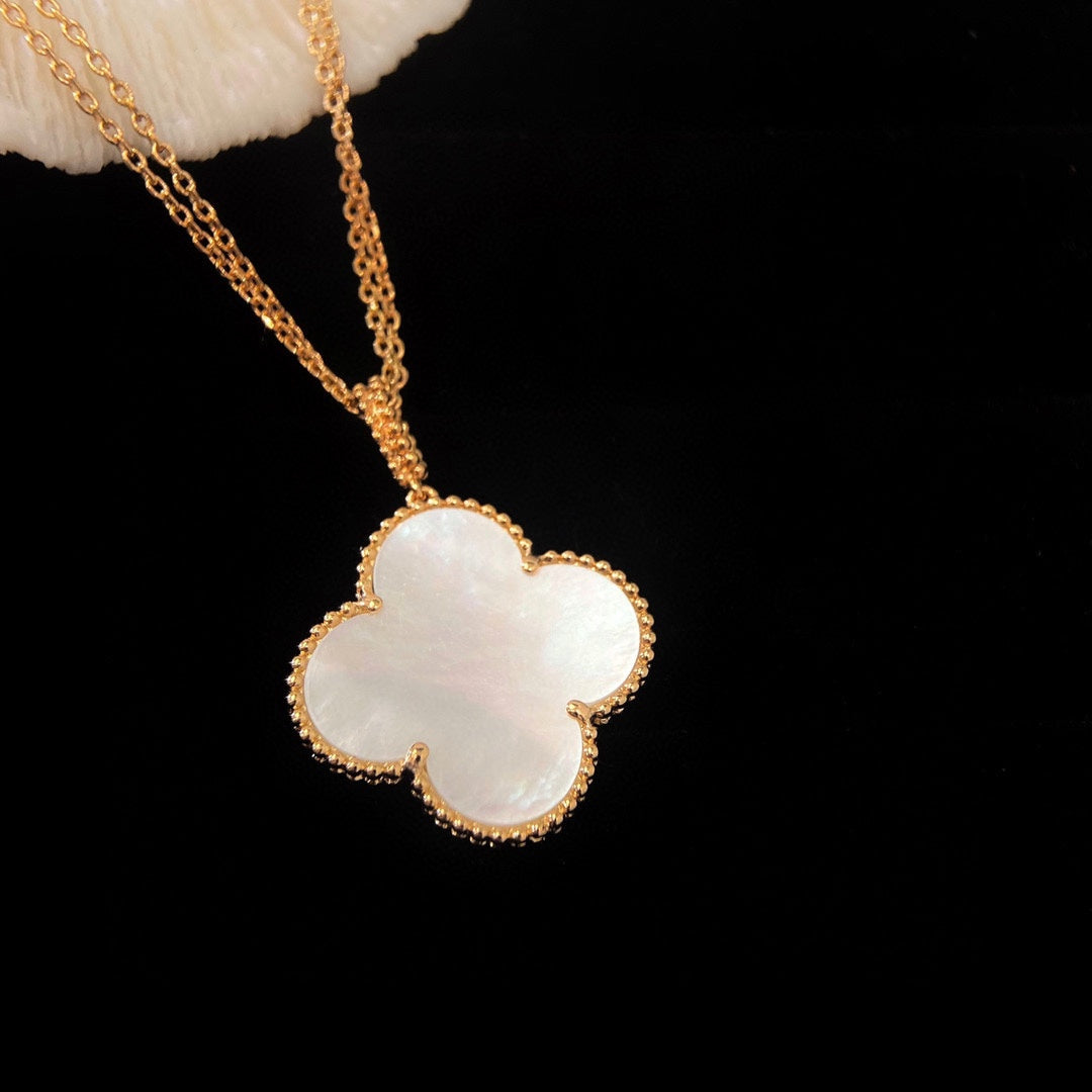 [LORA]CLOVER 25MM MOP LARGE PENDANT NECKLACE