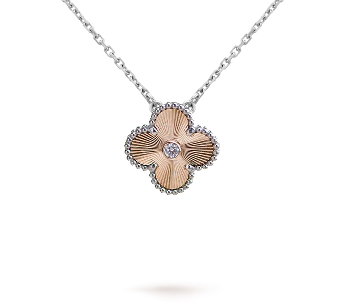 [Lora]CLOVER 15MM CHRISTMAS LIMITED EDITION SINGLE FLOWER NECKLACE