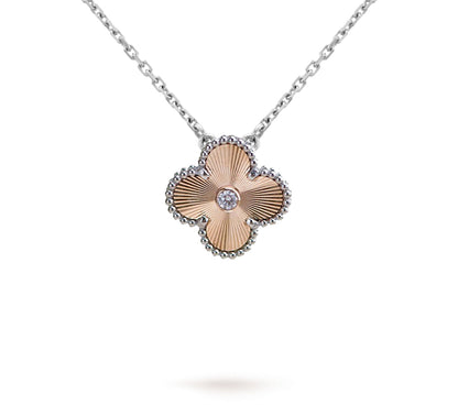 [Lora]CLOVER 15MM CHRISTMAS LIMITED EDITION SINGLE FLOWER NECKLACE