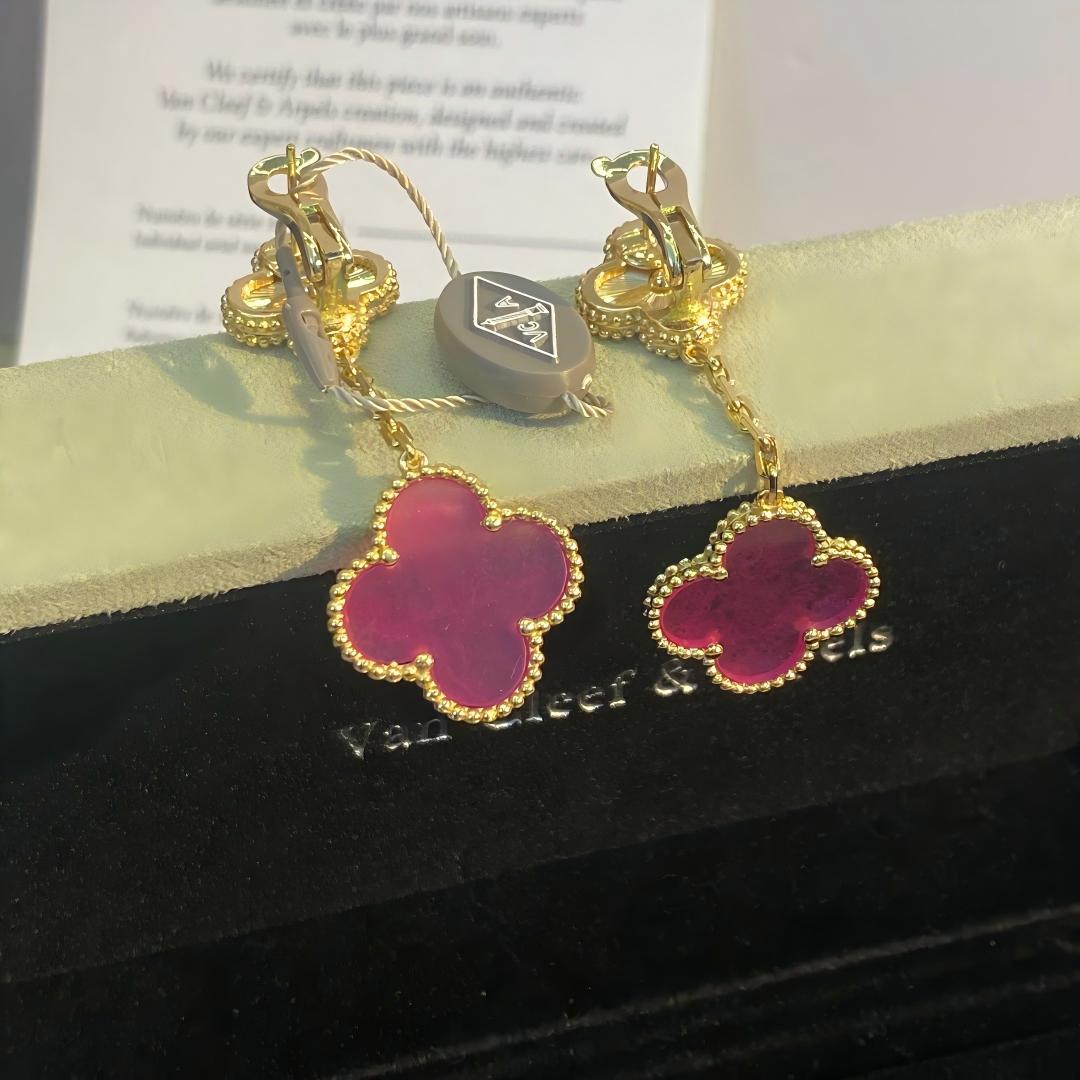 [Lora]NEW CLOVER 2 MOTIF PINK ENAMEL EARRINGS