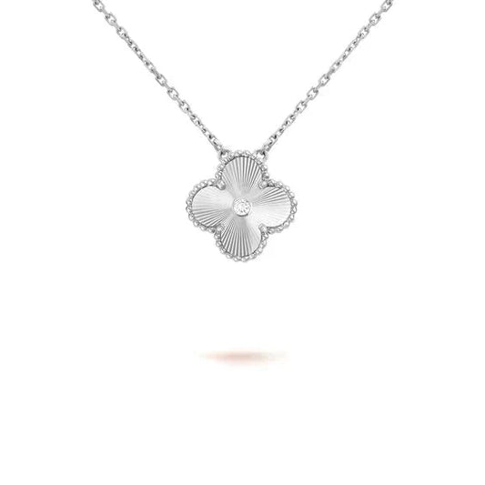 [LORA]CLOVER  15MM DIAMOND LASER NECKLACE SILVER