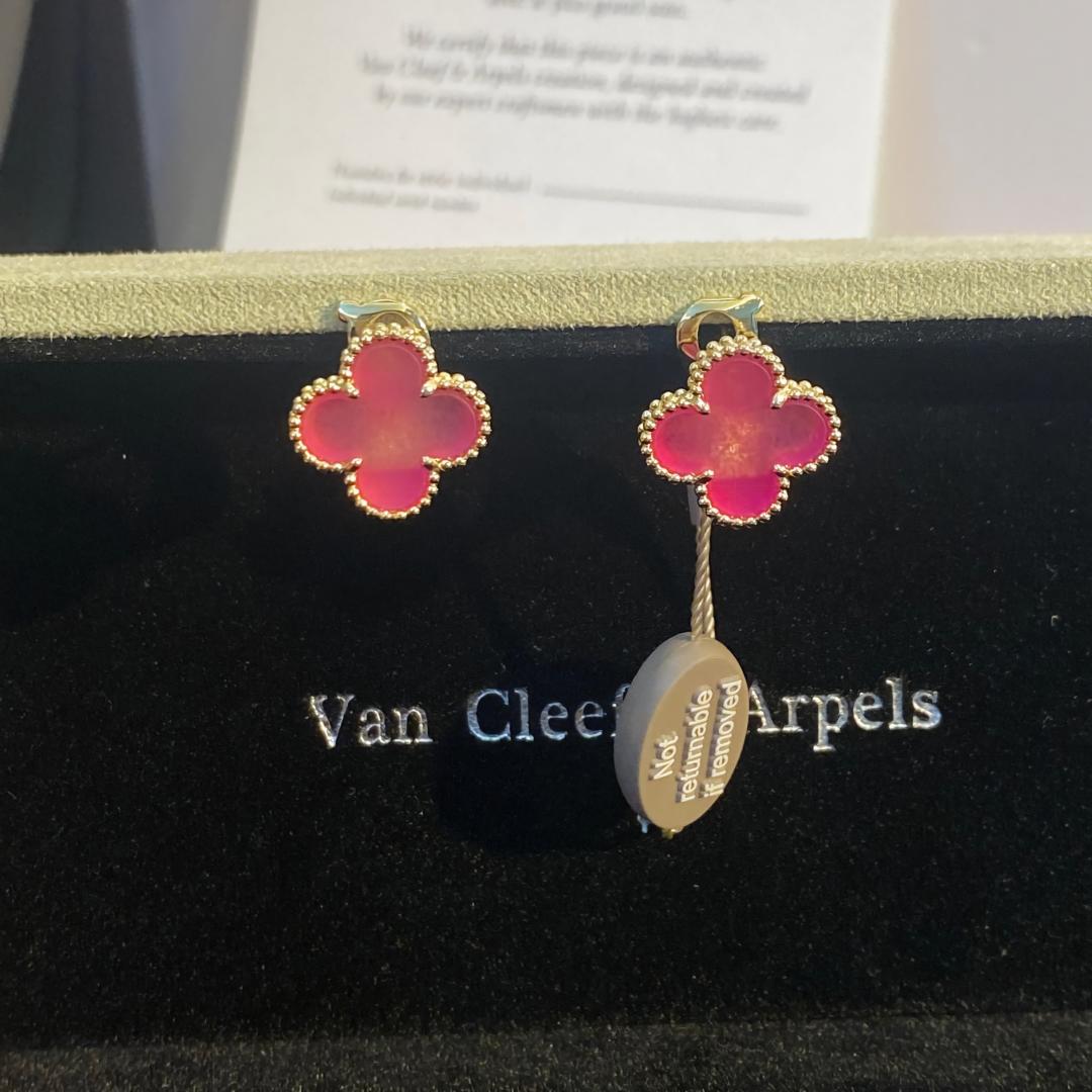 [Lora]NEW CLOVER 1 MOTIF PINK ENAMEL STUD EARRINGS