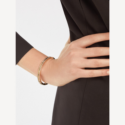[LORA]ZERO 1 SPIRAL AND PAVED DIAMOND GOLD BRACELET
