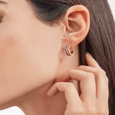 [LORA]ZERO 1 ROCK PINK GOLD EARRINGS WITH STUDDED SPIRAL AND BLACK CERAMIC