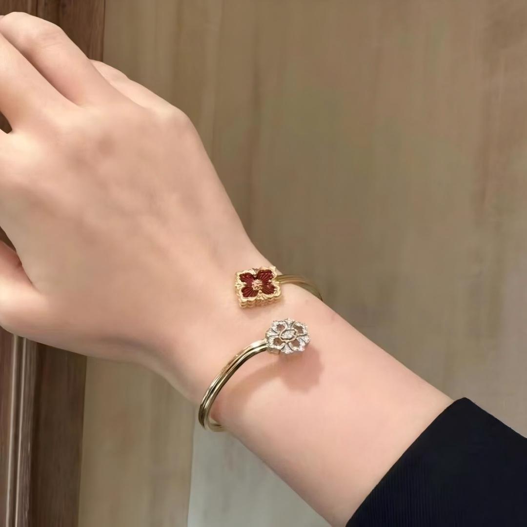 [Lora JEWELRY] OPERA TULLE  GOLD BRACELET WITH ENAMEL BACKGROUND