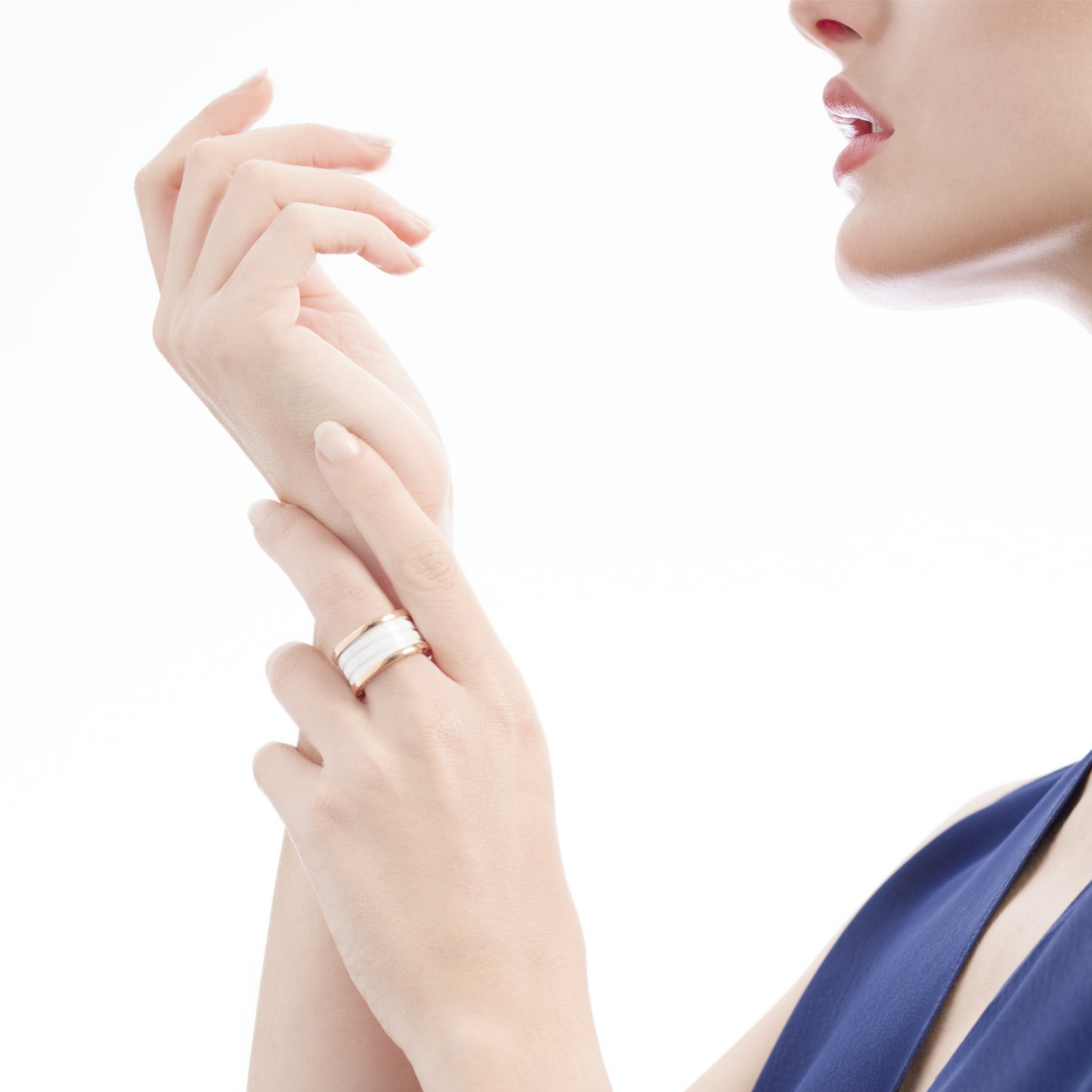[LORA]ZERO 1 FOUR-BAND LOOPS AND WHITE CERAMIC SPIRAL PINK GOLD RING