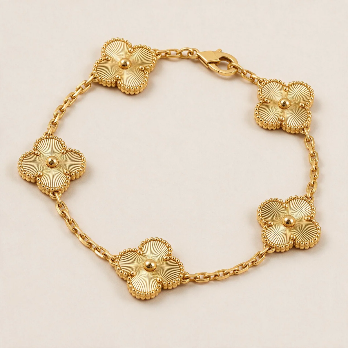 [Lora] Clover & Love & Juste 3-Piece Gold Bracelet Stack Set