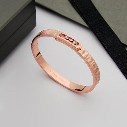 [LORA] Move Noa Ciselé bangle