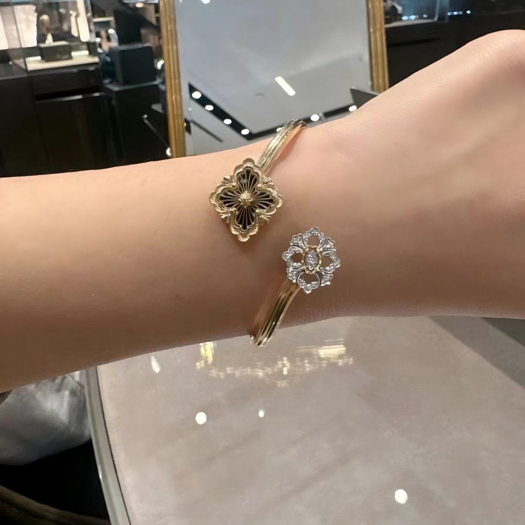 [Lora JEWELRY] OPERA TULLE  GOLD BRACELET WITH ENAMEL BACKGROUND