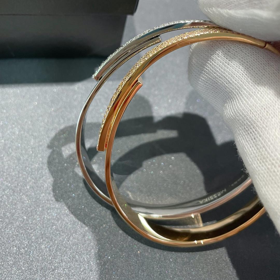 [LORA] Move Noa Rose Gold Pavé Diamond Bangle Bracelet
