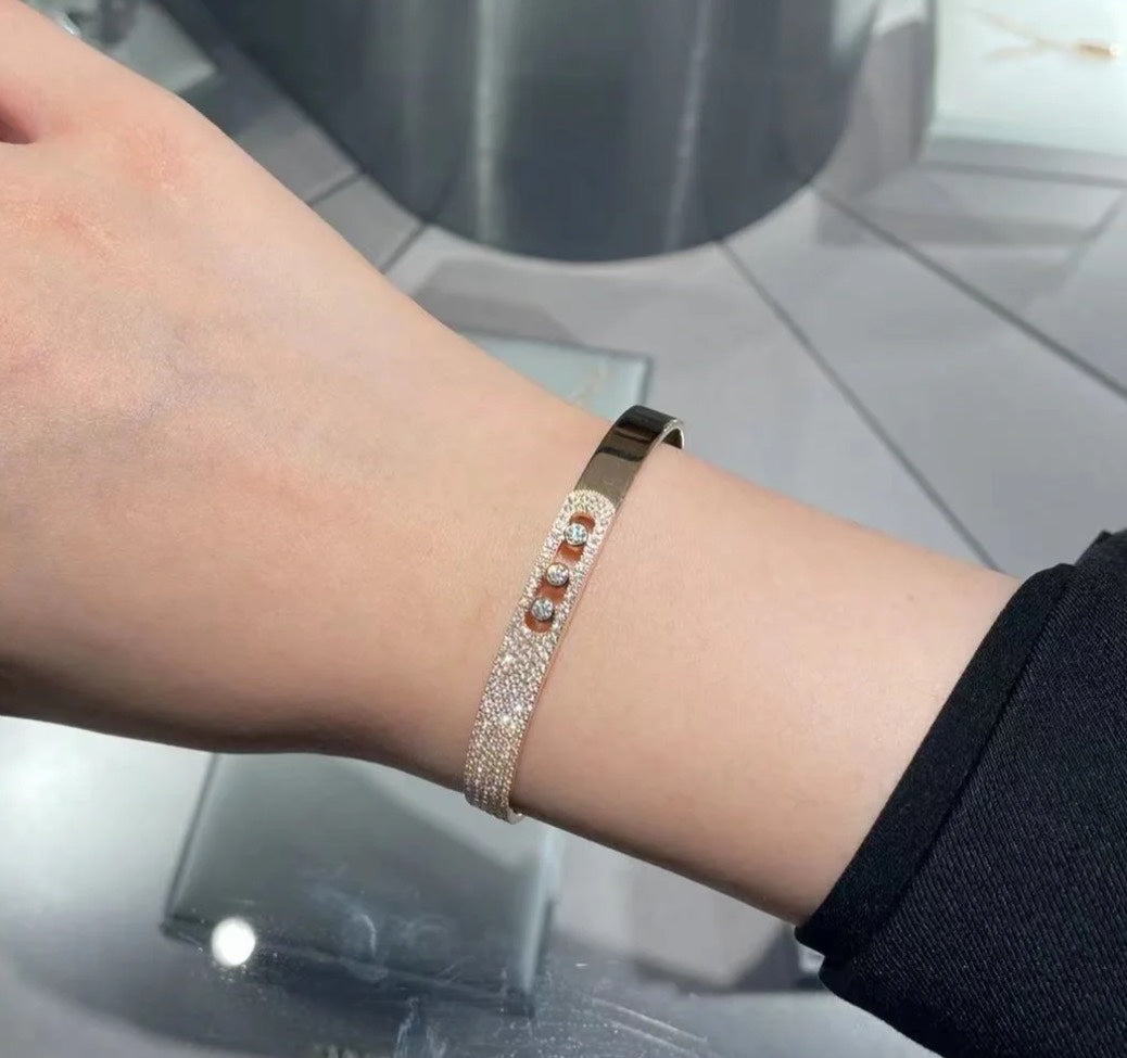 [LORA] Move Noa Rose Gold Pavé Diamond Bangle Bracelet