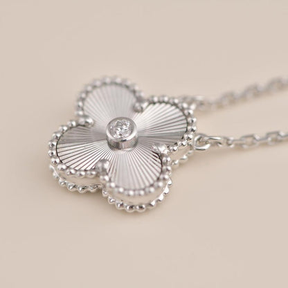[LORA]CLOVER  15MM DIAMOND LASER NECKLACE SILVER