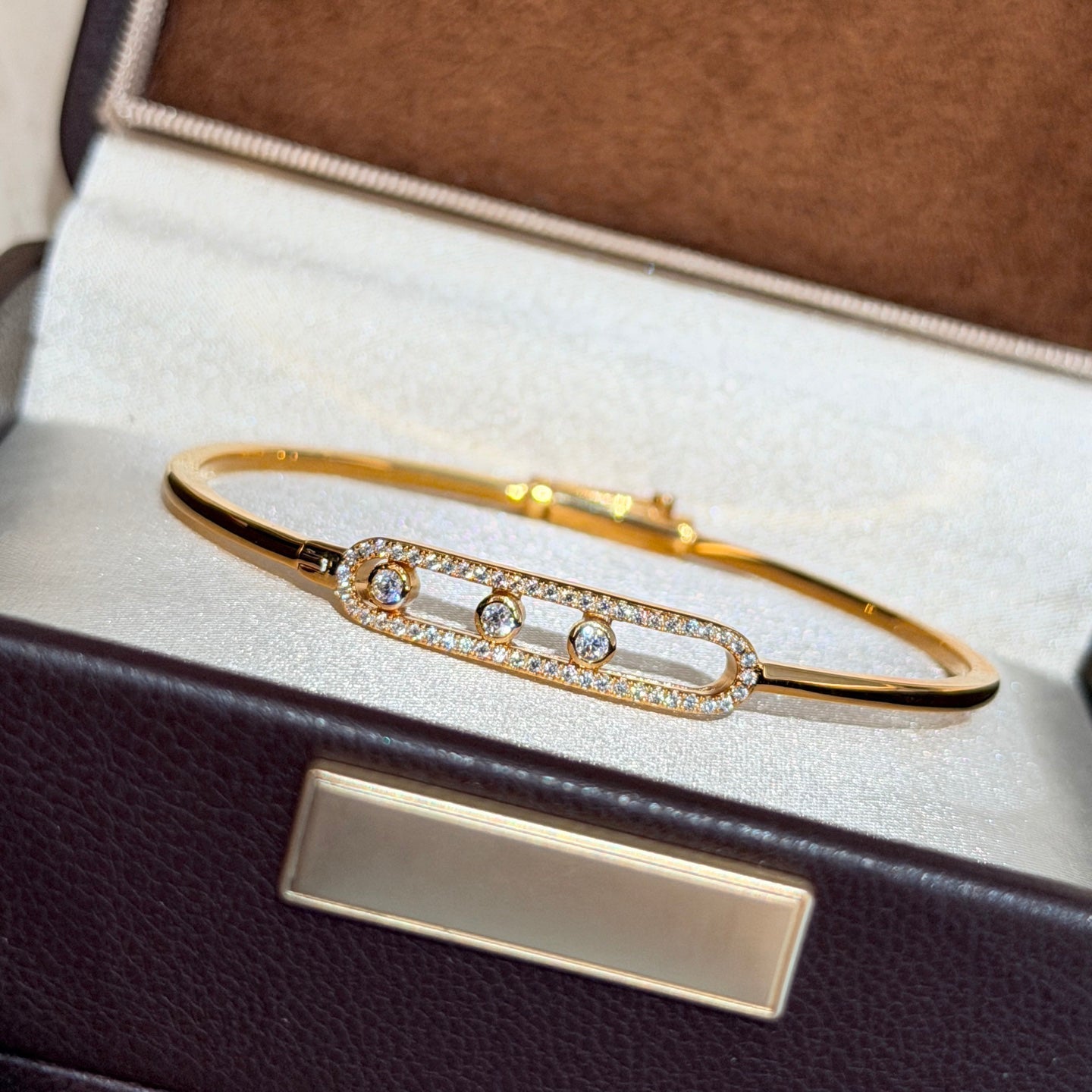 [LORA] Move Pavé Diamond Bangle Bracelet M