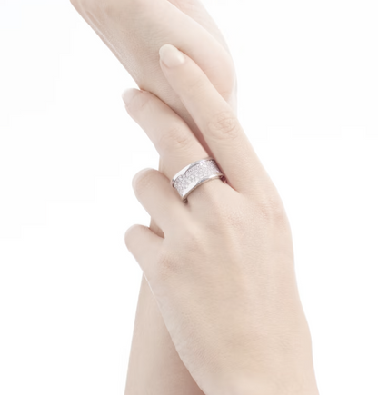 [LORA]ZERO 1 WITH PAVED DIAMONDS ON THE SPIRAL RING
