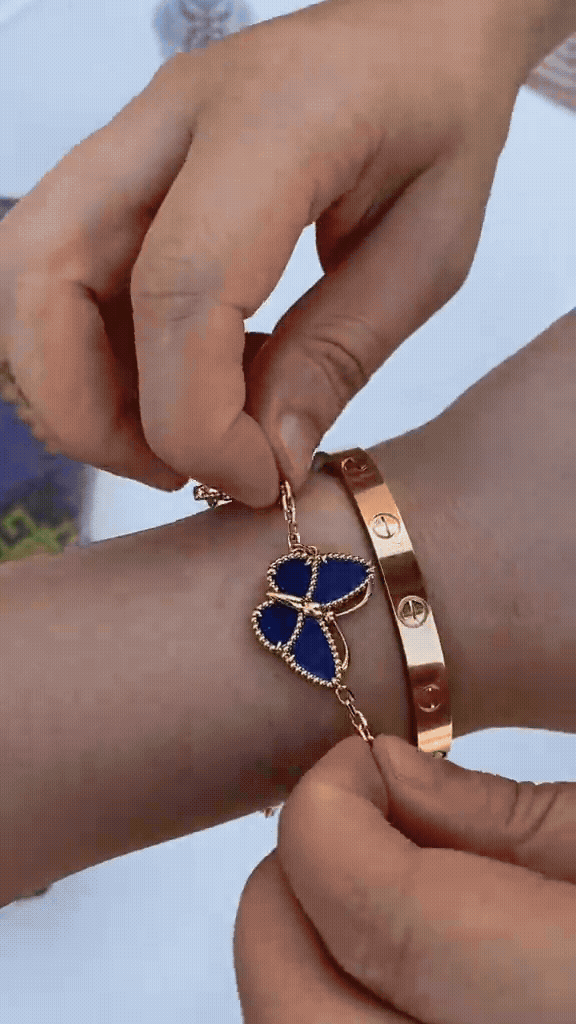 [Lora] LOVE Brushed & Lucky Spring Butterfly 5-Motif Bracelet Stack Set
