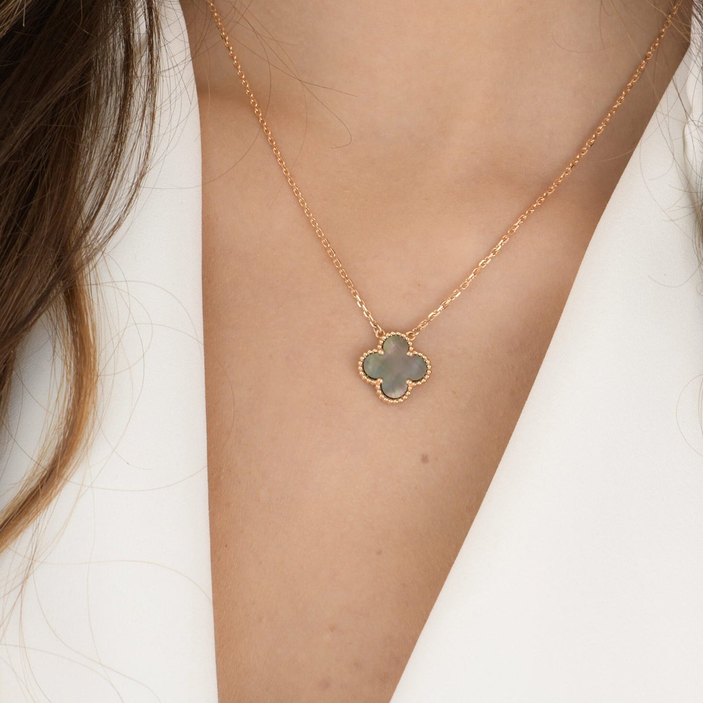 [LORA]CLOVER 15MM  GRAY MOTHER OF PEARL NECKLACE
