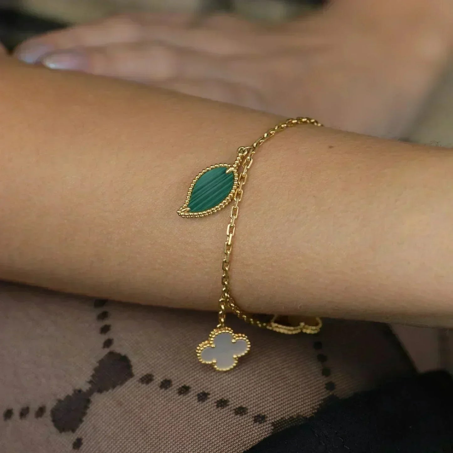 [Lora]LUCKY SPRING 5 MOTIF GOLD BRACELET