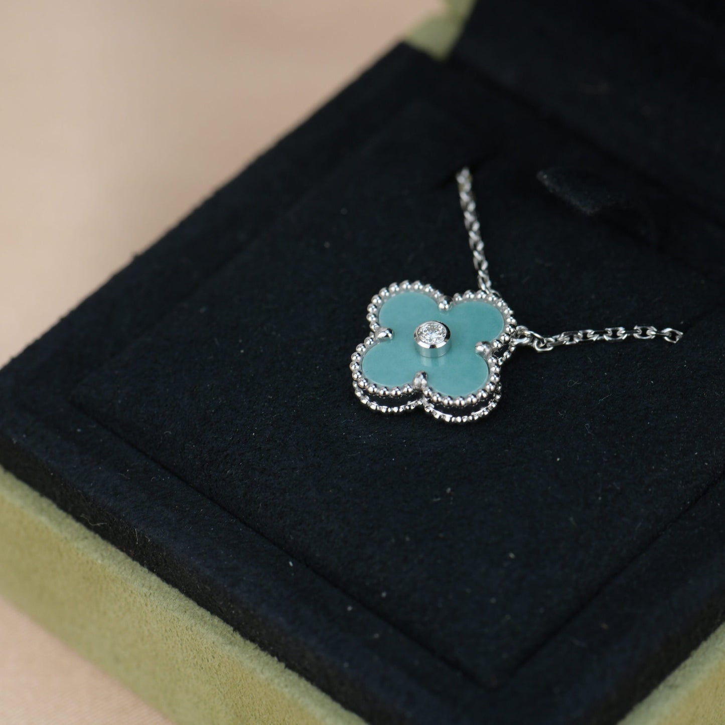 [LORA]CLOVER 15MM DIAMOND SVRES PORCELAIN  NECKLACE SILVER