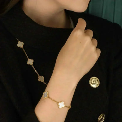 [Lora]CLOVER WHITE PEARL MOP 5 MOTIF BRACELET COLLECTION