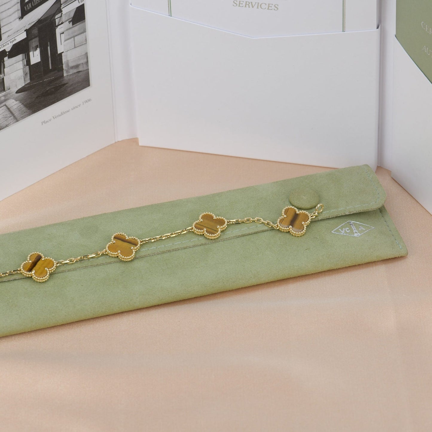 [LORA]CLOVER  5 MOTIFS TIGER EYE BRACELET
