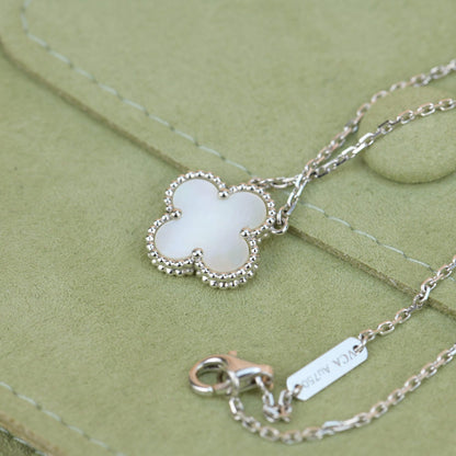 [LORA]CLOVER  15MM WHITE MOTHER-OF-PEARL SILVER