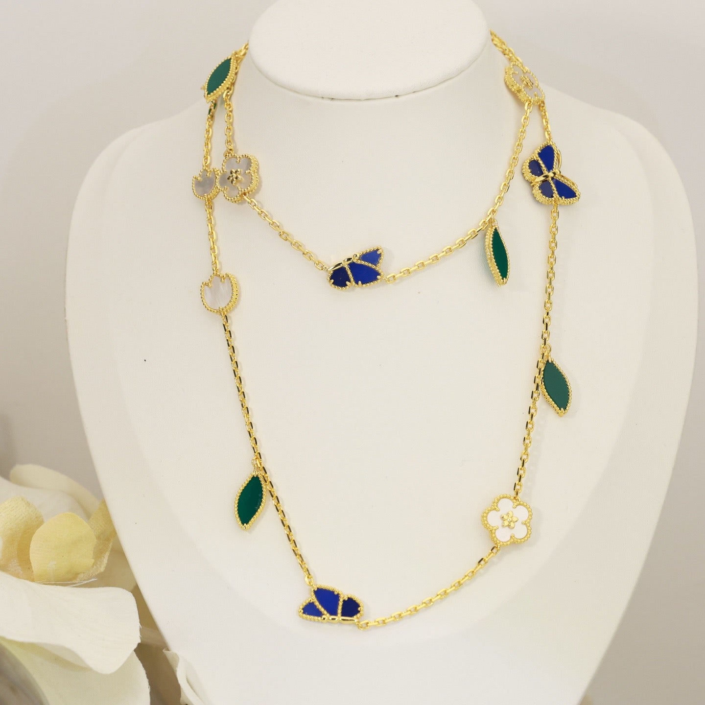 [LORA]LUCKY SPRING BUTTERFLY 15 FLOWER NECKLACE