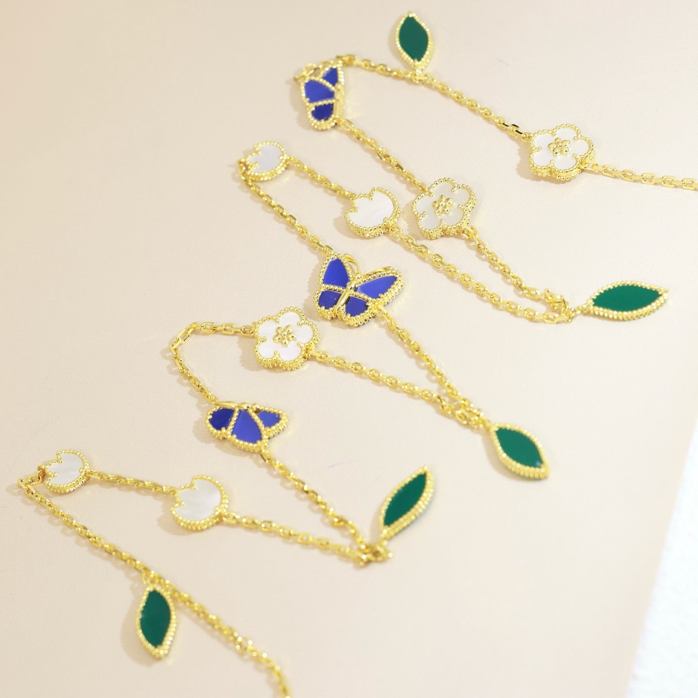 [LORA]LUCKY SPRING BUTTERFLY 15 FLOWER NECKLACE
