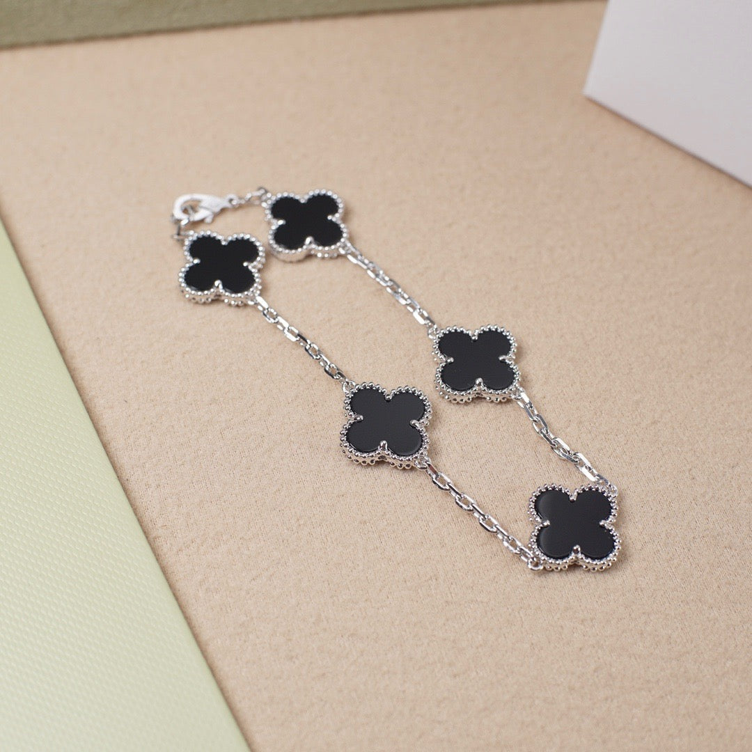 [LORA]CLOVER 5 MOTIF ONYXS  BRACELET SILVER