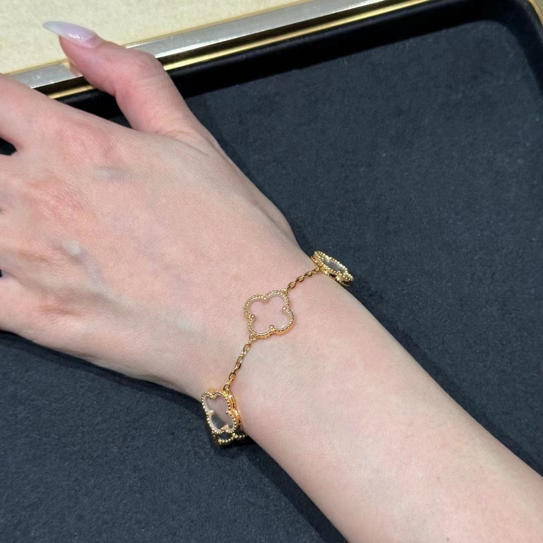 [LORA]CLOVER 5 MOTIF ROCK CRYSTAL PINK GOLD BRACELET