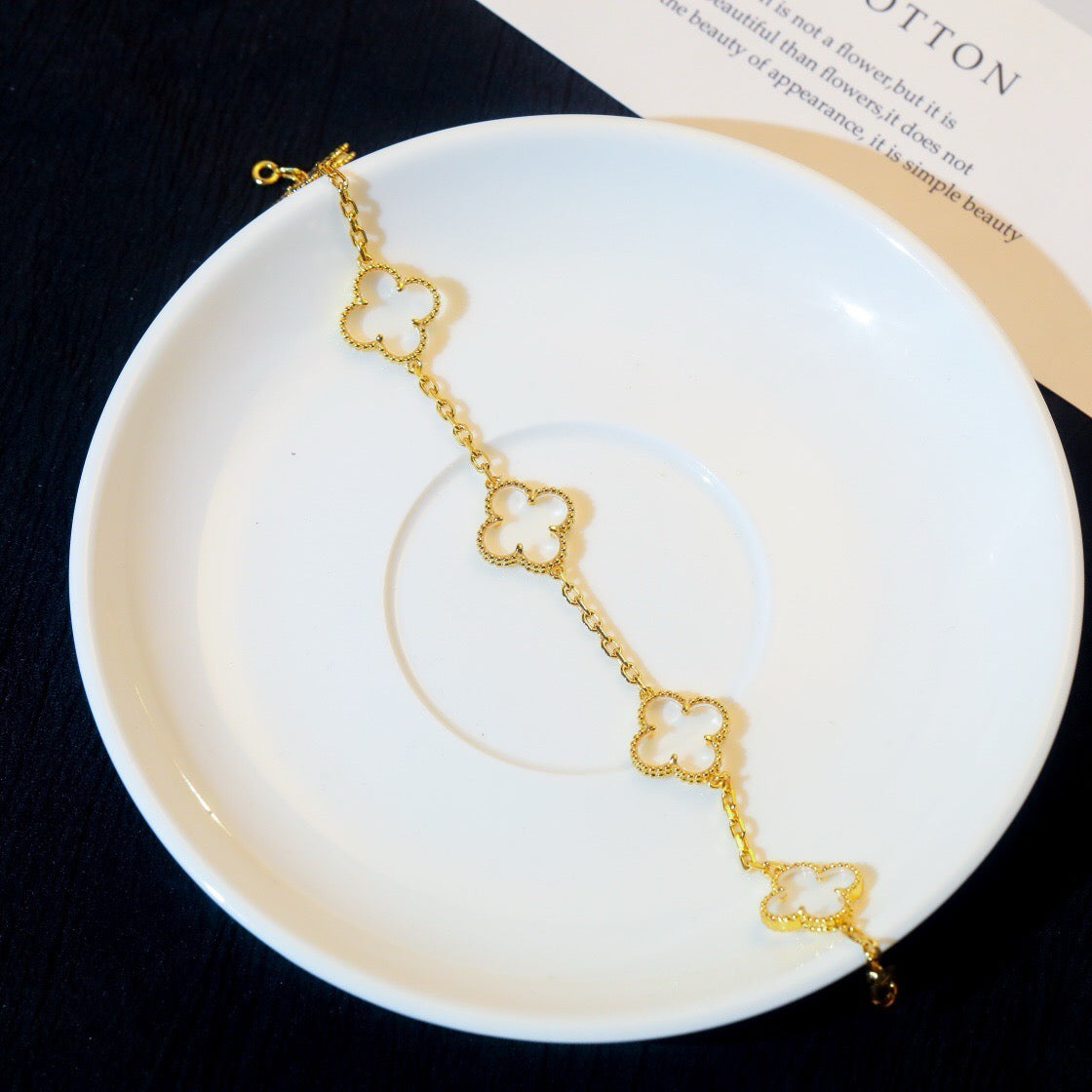 [LORA]CLOVER 5 MOTIF ROCK CRYSTAL PINK GOLD BRACELET