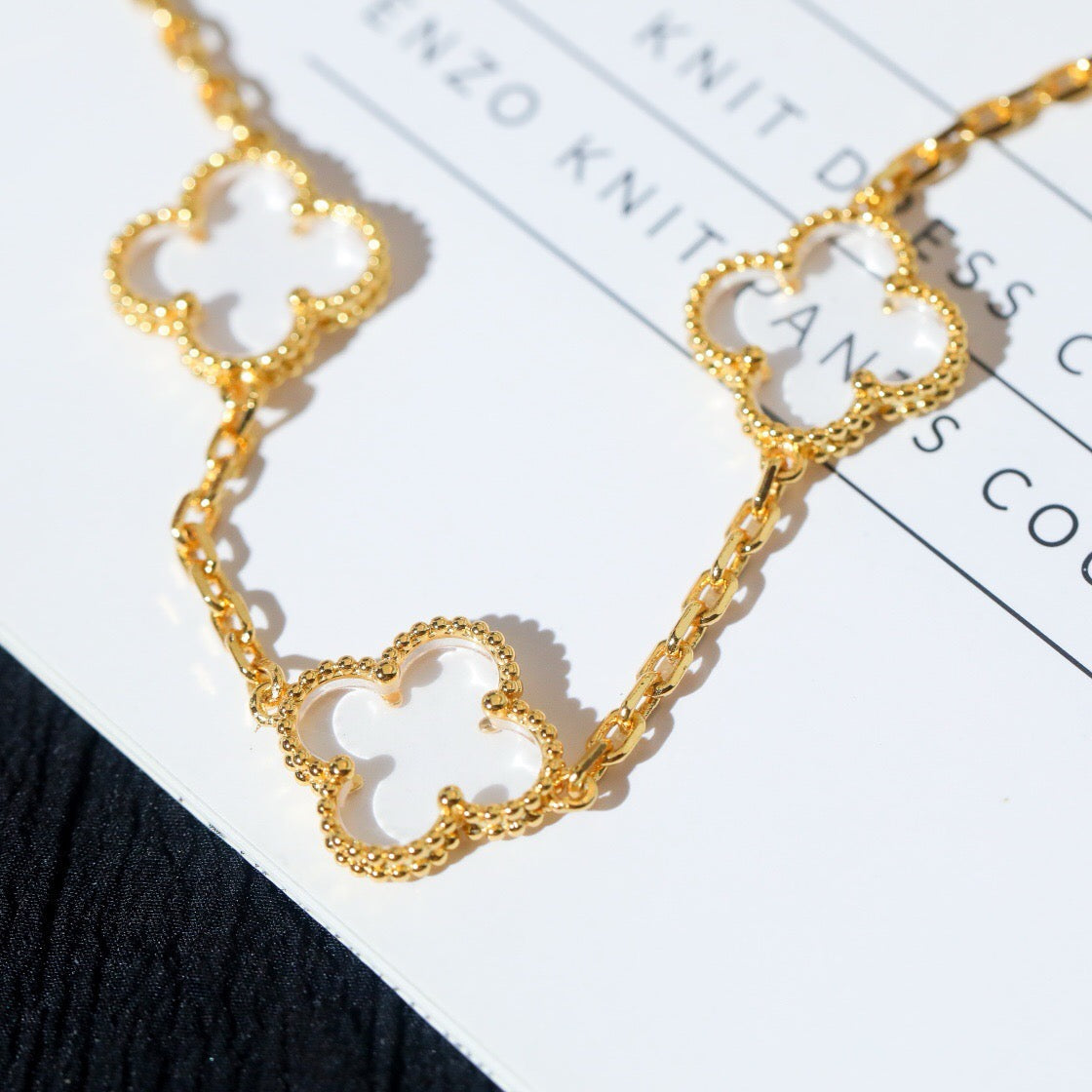 [LORA]CLOVER 5 MOTIF ROCK CRYSTAL PINK GOLD BRACELET