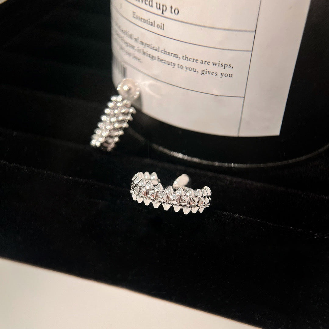 [LORA] CLASH SMALL HOOP EARRINGS