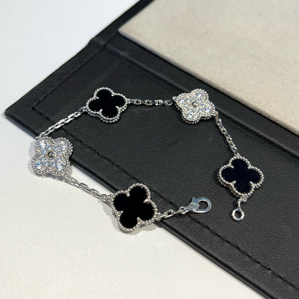 [LORA]CLOVER 5 MOTIF ONYXS DIAMOND BRACELET SILVER
