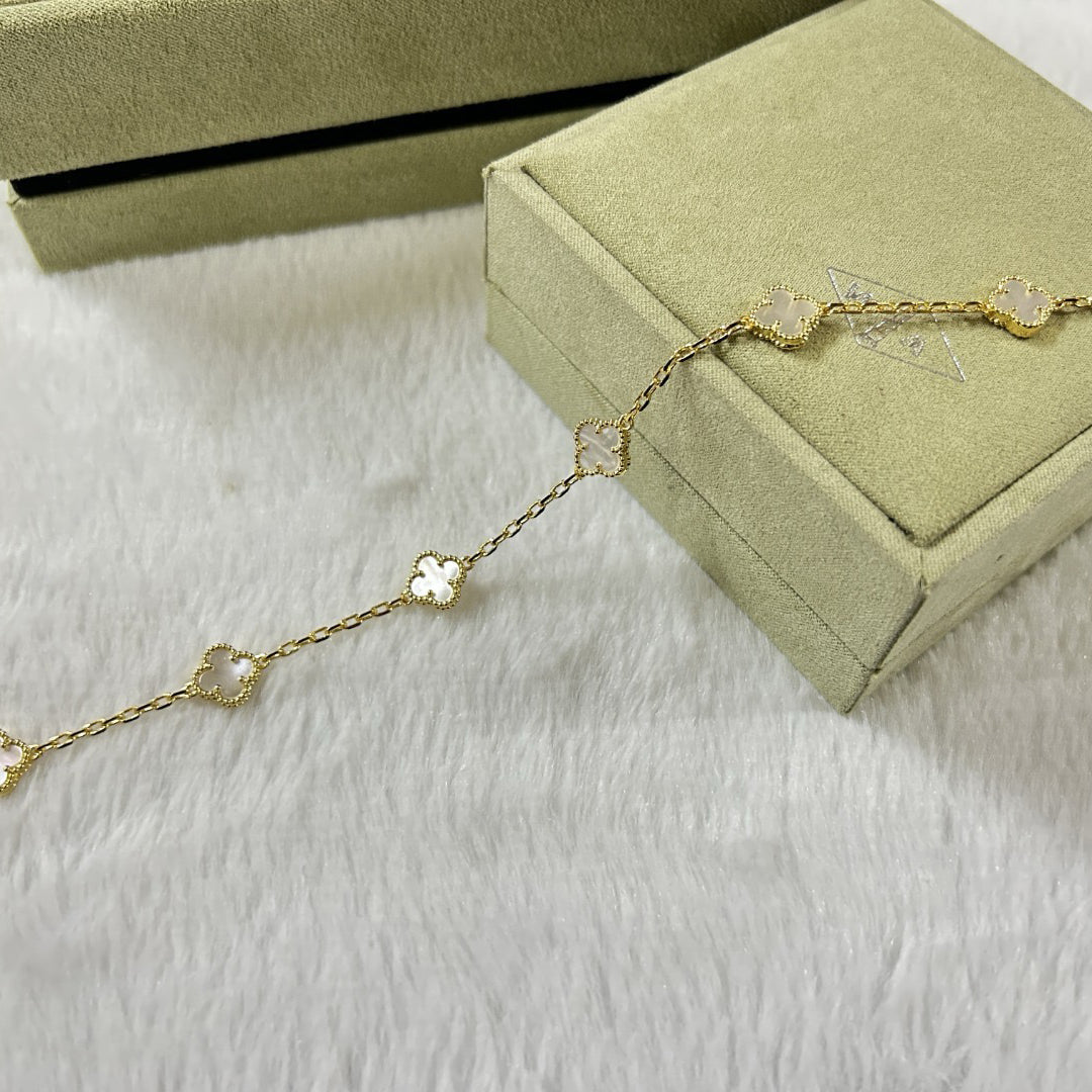 [Lora]CLOVER 6 MOTIF WHITE MOP BRACELET
